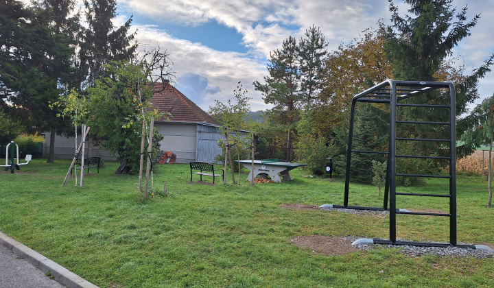 Športovo - oddychová zóna na verejnom priestranstve Malé Vozokany